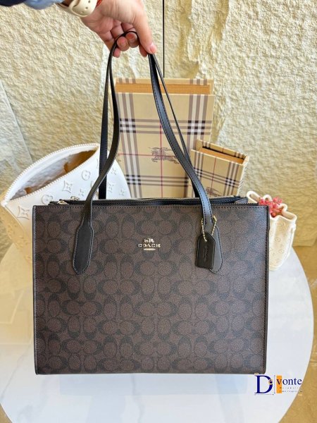 حقيبة كوتش رسمية