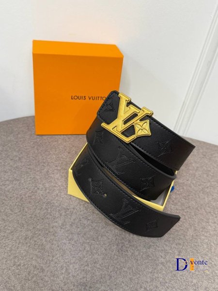 حزام ماركة لويس فيتون