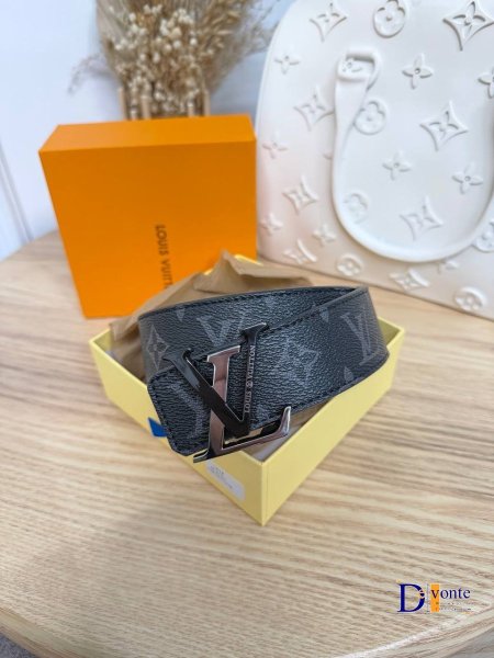 اسود رمادي - كتابة