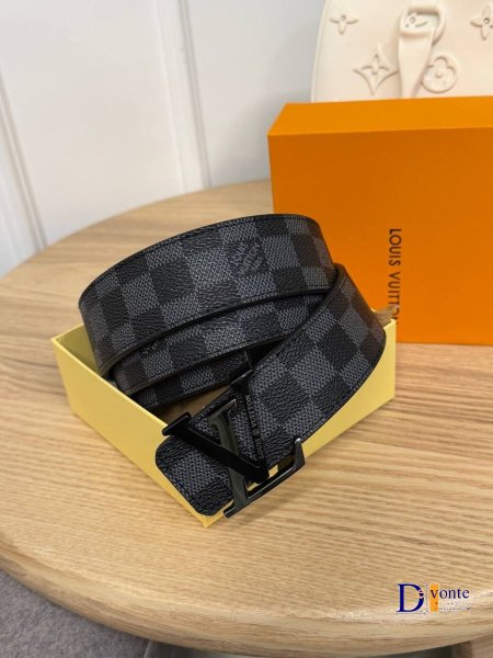 اسود - رمادي مربعات