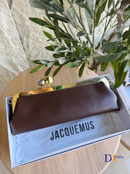 حقيبة جاكموس المميزة