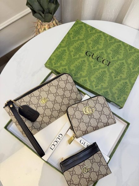 بكج 3 قطع gucci